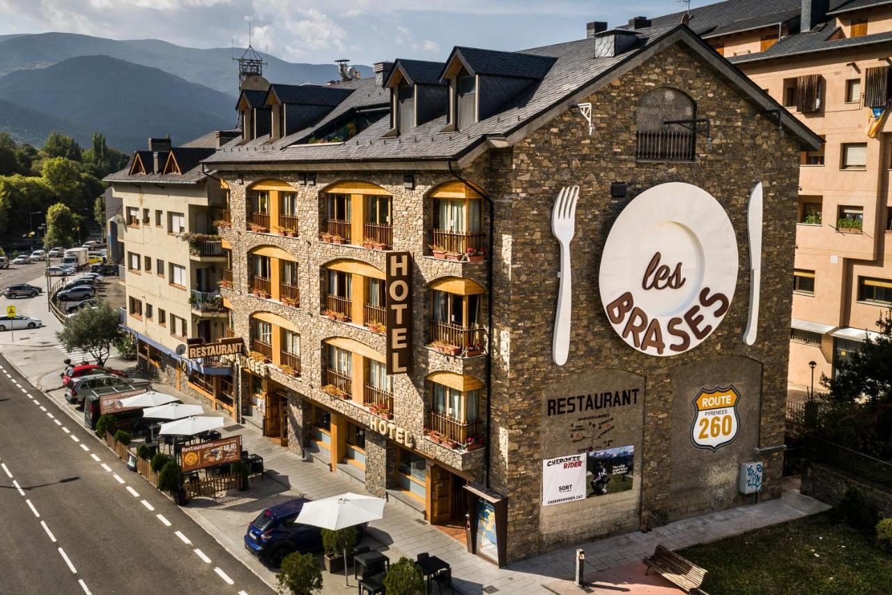 Hotel Restaurant Les Brases Sort Buitenkant foto